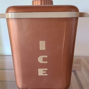 Rare Lustro ice bucket from the 50s